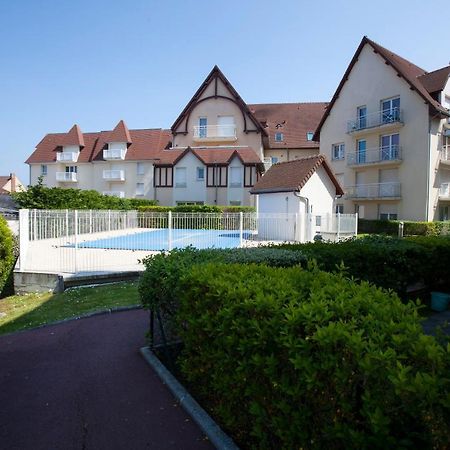 Appart Residence Proche Plage Avec Piscine Et Parking Couvert Prive Мервиль-Франсвиль Экстерьер фото